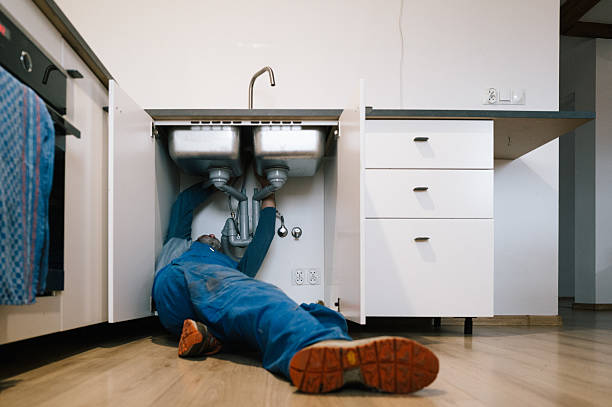 Professional Leak Detection technician working in McAllen, TX